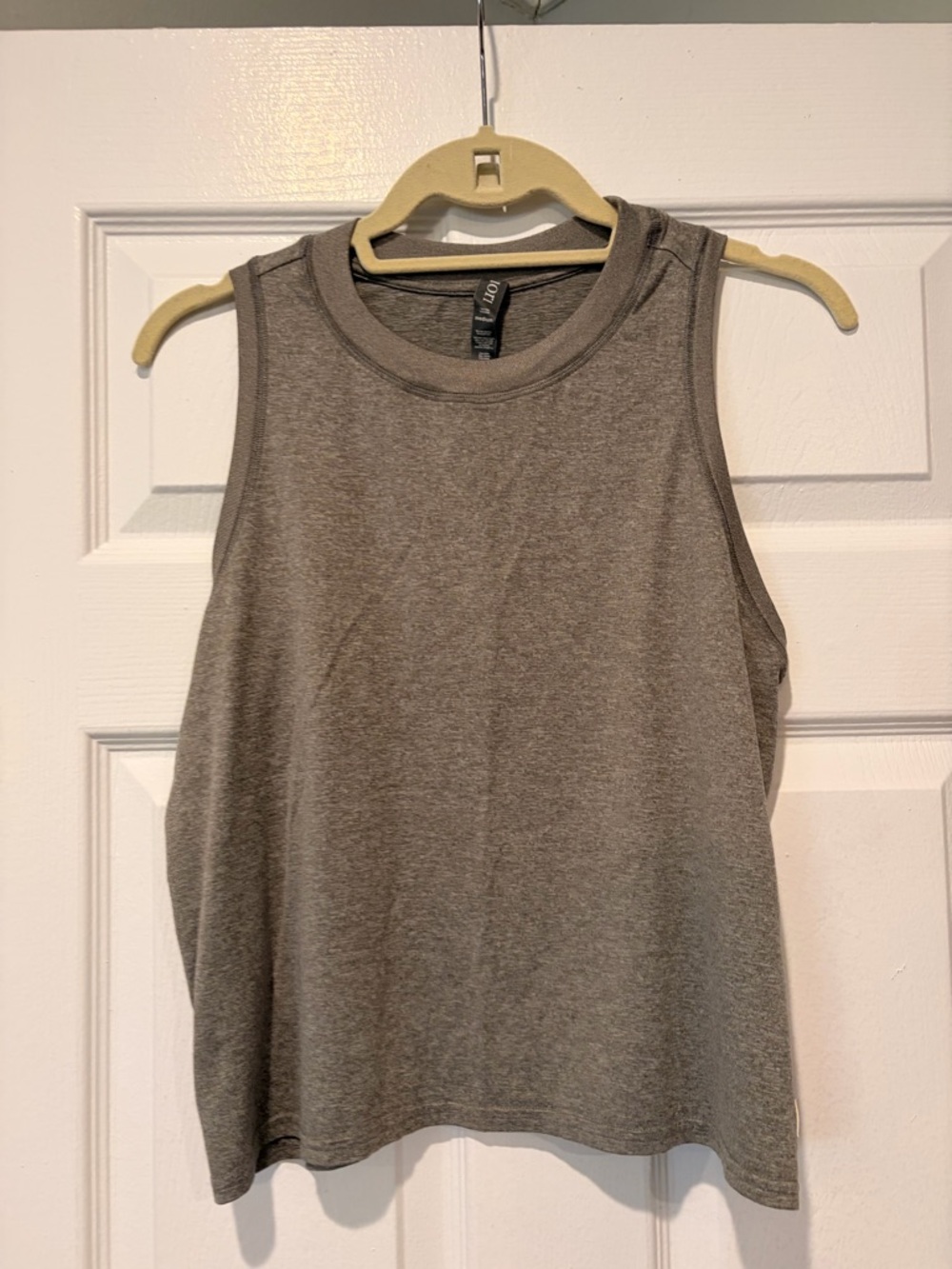 Vuori Heather Gray Sleeveless Crew Tank